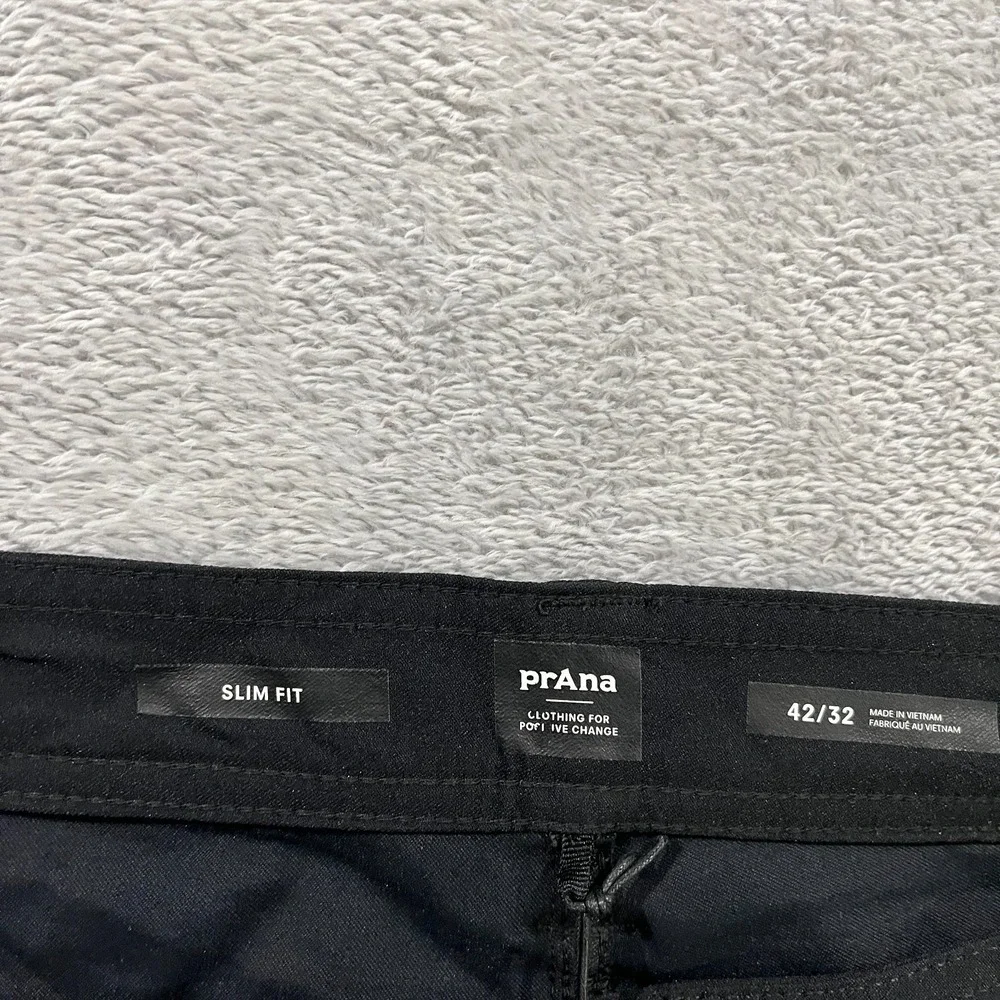 Prana tapered leg